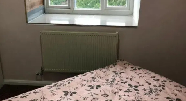 Treetops flat2 Hall Green B28, Varaa Hotelli Kings Norton West Midlands