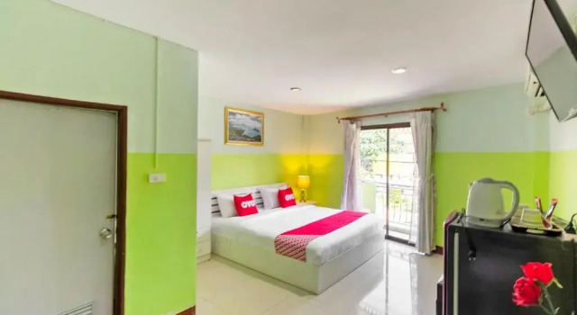 OYO 75314 Mountain Beach, Rezervovat Hotel Hotely v Central Thailand s parkováním, Parkování