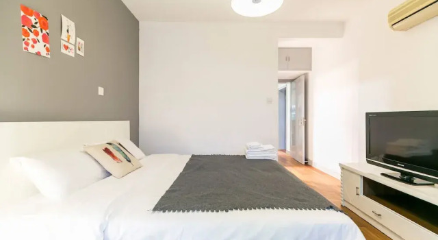 N2haus People Squre 4 bedrooms, Забронировать Отель Хуанпу Шанхай, рядом с Музей Шанхая