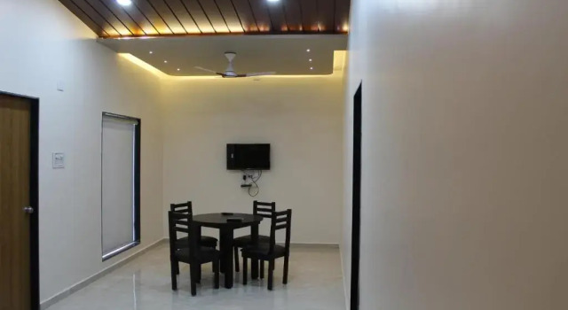 Люкс Flamingo Club and Resort Una 3 Km Away from Diu Check Post