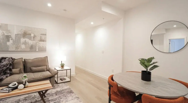 Апартаменты Unit 3 One BR With Queen  Sofa and  Bed