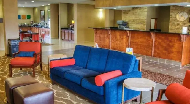 Comfort Suites, Prenota Hotel Plymouth Indiana