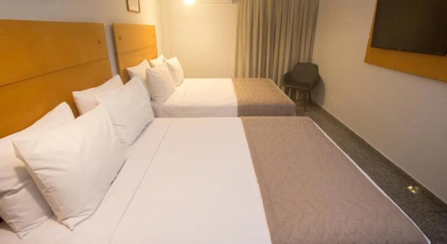Четырёхместный номер Deluxe Regency Copacabana Hotel