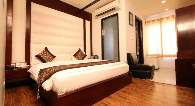 Hotel Seven Junction, Varaa Hotelli Ambala Haryana