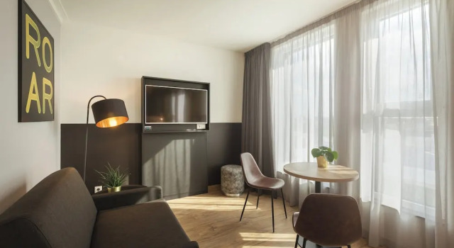 Двухместный номер Премиум с диваном и кухней Holiday Inn - the niu, Leo Nuremberg by IHG
