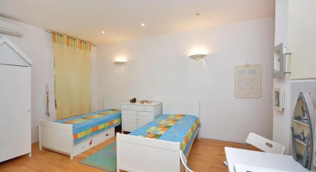Holiday Home Drmate Milicica Vi, Забронировать Отель Отели Хвара с парковкой, рядом с Church of the Holy Spirit Hvar, Парковка