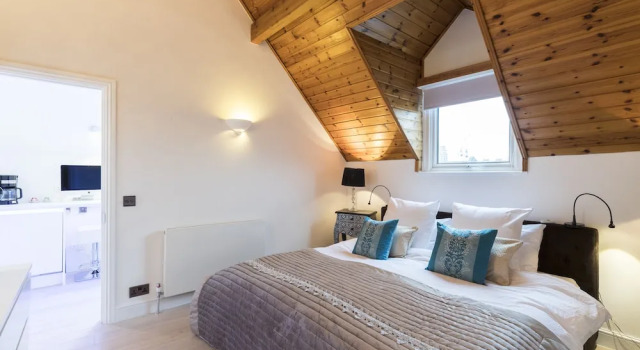 Dazzling 2br Flat Near by East Putney Station