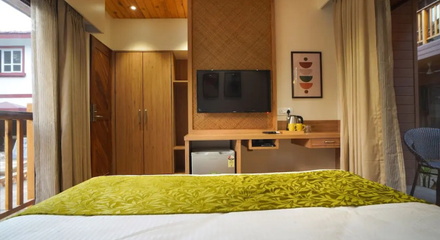 Коттедж TreeHouse Mars Beach Cottages & Villas