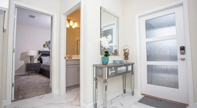 Marvelous 4 Bd w/ Pool Close to Disney 218, Buchen Sie Hotel Hotels in Four Corners mit Pool, Schwimmbad