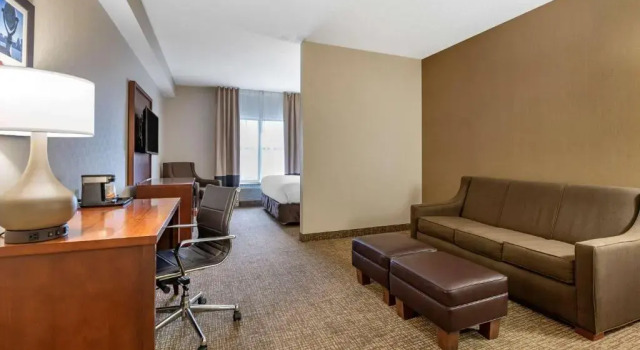 Люкс Comfort Inn Louisville Southwest