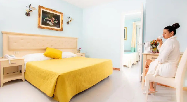 Четырёхместный номер Superior Hotel Marini