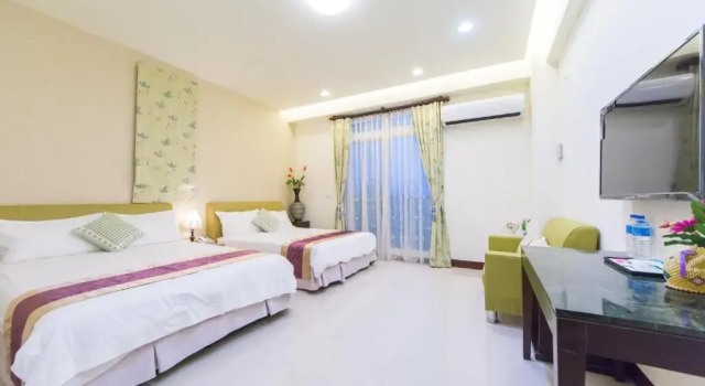 Четырёхместный номер Standard Xin Jing Zhan Homestay