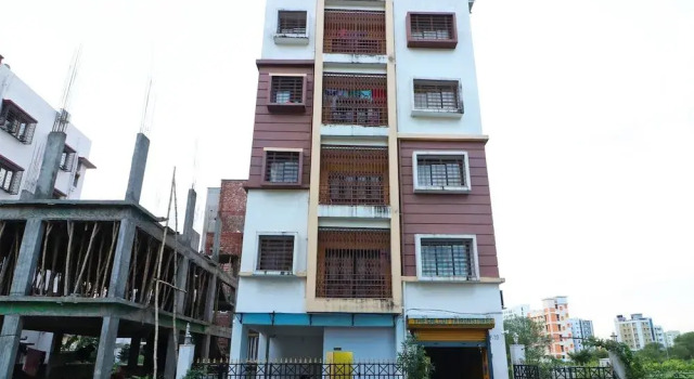 OYO 7111 Fanindra Guest House