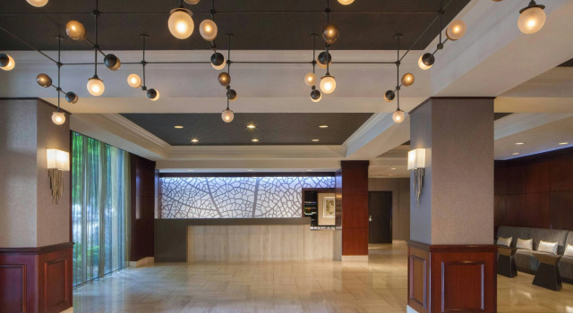 Dallas Marriott Suites Medical/Market Center, Забронировать Отель Отели Далласа 4 звезды, рядом с Dallas Market Center, 4*