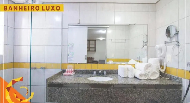 Трёхместный номер Luxury Netuanah Praia Hotel