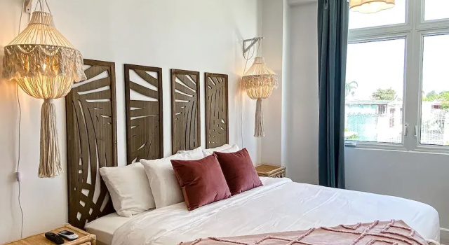 Апартаменты Deluxe с 3 комнатами с балконом и с видом на город N1 Condos