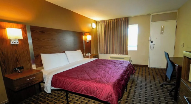 Двухместный номер Deluxe Red Carpet Inn Kinston