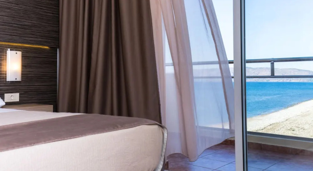 Семейный номер Standard seafront Sunny Bay Hotel