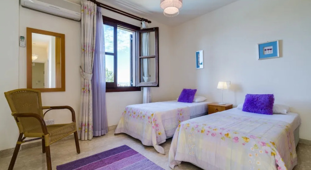 Вилла с 3 комнатами с балконом 3 bedroom Villa Anarita 64 with private L-shaped pool, beautiful gardens, near resort village square