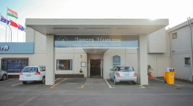Abbots Hamilton - Hotel and Conference Centre, Забронировать Отель Гамильтона Гамильтон, рядом с Waikato Institute of Technology
