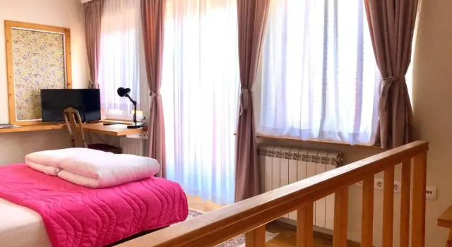ZeMoon Apartment, Забронировать Апартаменты/квартира Отели Земун с парковкой, рядом с Millenary Monument, Парковка