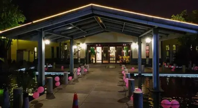 Renwen Yuexi Hotel, Prenota Hotel Hotel a Wuxi con parcheggio, Parcheggio