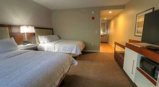 Четырёхместный люкс Hampton Inn Gatlinburg Historic Nature Trail, Tn