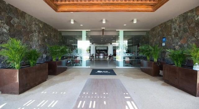 Hotel HD Beach Resort & SPA, Забронировать Курортный отель Бизнес-отели Тегисе, 4* 5*