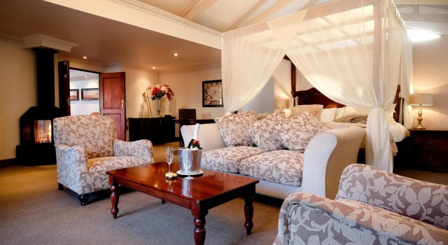 Oxbow Country Estate