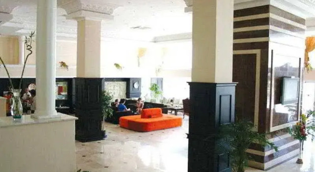 Q Ella Beach Hotel