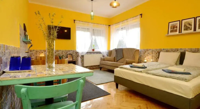 Апартаменты Цокольный этаж Ludwig Hotel