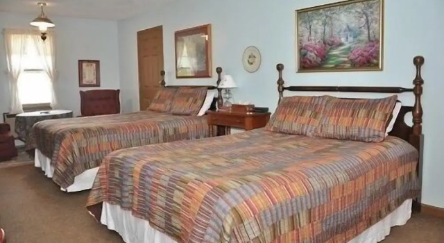 Четырёхместный номер Deluxe Die Heimat Country Inn