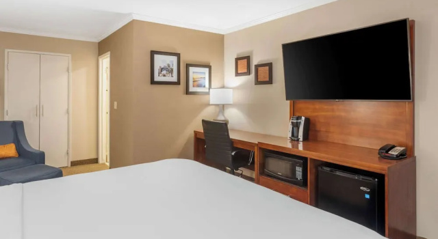 Люкс Comfort Inn Santa Monica - West Los Angeles