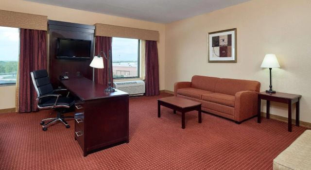 Двухместный люкс Hampton Inn & Suites Austin South Buda