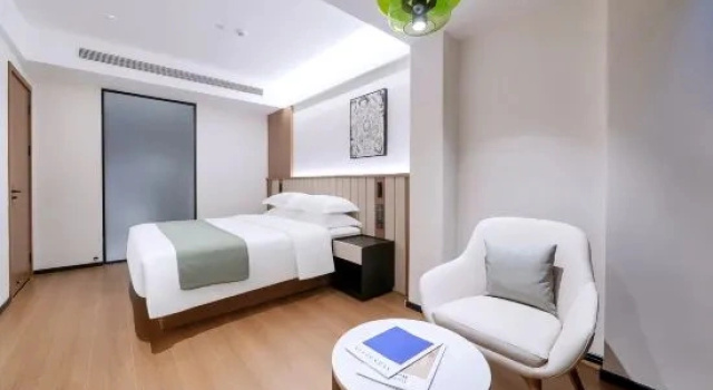 Двухместный люкс Deluxe LvYue Hotel