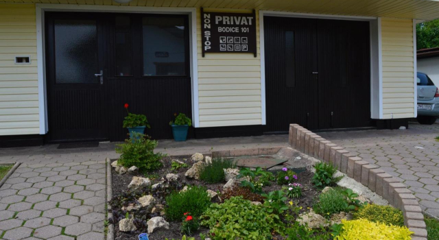 Apartmány Nonstop, Rezervovat Penzión Hotely v Žilinský kraj s parkováním, Parkování