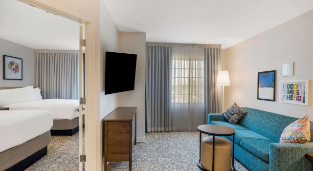Четырёхместный люкс c 1 комнатой Sonesta ES Suites Denver South Park Meadows