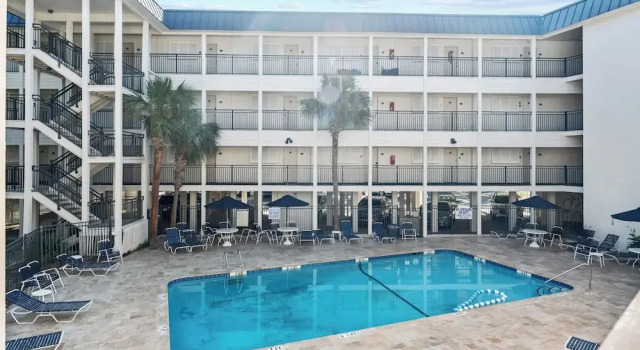 Апартаменты Beach Access: Oceanfront Hilton Head Studio