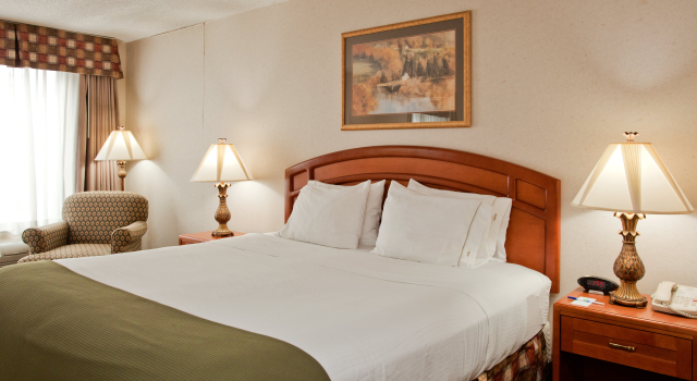 Holiday Inn Express Hotel & Suites Bryan-Montpelier, Varaa Hotelli Hotellit Ohio aamiaisella, Aamiainen