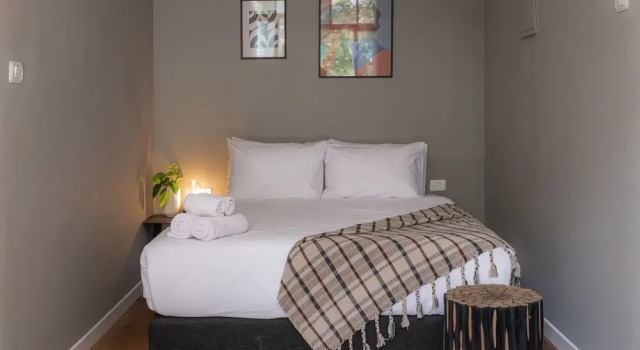 DeBlox living - Alhambra Apartments, Забронировать Апартаменты/квартира Тель-Авив Тель-Авивский округ, рядом с Пляж Альма
