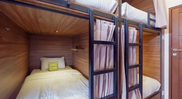Fello Bnb Hostel Kuta - Adults Only, Varaa Hostelli Hotellit Badung aamiaisella, Aamiainen