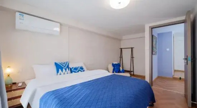 Семейный люкс с 3 комнатами Yingfu Apartment (Guangzhou Yangang Subway Station Xinghui Haizhuwan Branch)