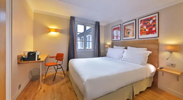 Двухместный номер Comfort Hôtel Louvre Richelieu
