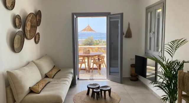 Beachhouse Omega Naxos