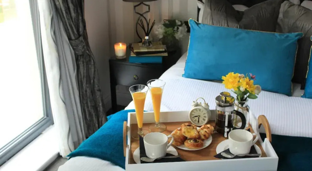 Четырёхместный номер Premium The Old Hall Hotel