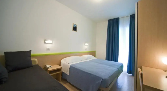 Четырёхместный номер Standard Hotel Savina