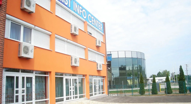 Tisza Corner Hotel, Забронировать Отель Сегед Чонград