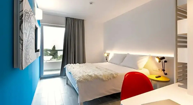 Номер Standard с балконом и с видом на парк Pharos Hvar Bayhill Hotel