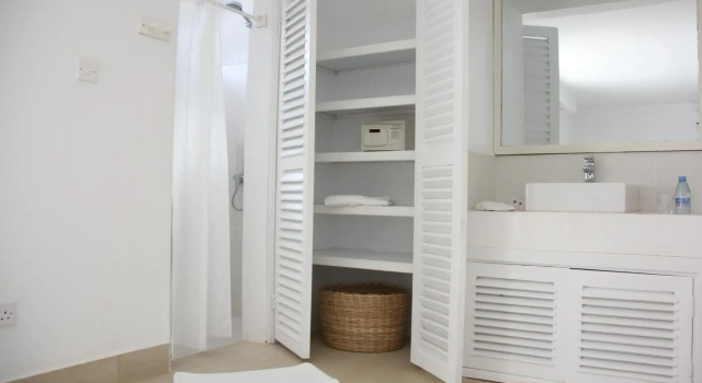 Dhow Inn Boutique Hotel