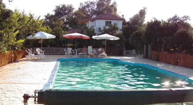 Banana Place, Prenota Hotel Zacharo Elide